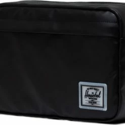 Beste Pirce ???? Herschel Weather Resistant | Chapter - Black / Waterproof Toilettas / Levenslange Fabrieksgarantie / Limited Lifetime Warranty / Zwart ???? -Samsonite Winkel 550x339 2