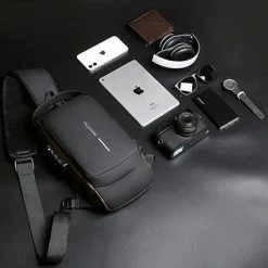 Nieuw ✔️ Fashion Waterdichte Crossbody Bag - Schoudertas - Sling Rugzak - Anti - Diefstal - Schoudertas - Motortas - USB Port - Geschikt Voor 9.7 " Laptop / Ipad - Unisex Zwart ❤️ 12 Nieuw ✔️ Fashion Waterdichte Crossbody Bag - Schoudertas - Sling Rugzak - Anti - Diefstal - Schoudertas - Motortas - USB Port - Geschikt Voor 9.7 " Laptop / Ipad - Unisex Zwart ❤️ -Samsonite Winkel 550x469