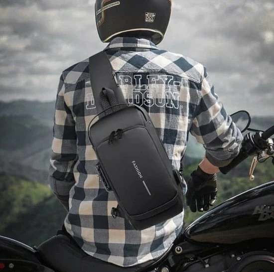 Nieuw ✔️ Fashion Waterdichte Crossbody Bag - Schoudertas - Sling Rugzak - Anti - Diefstal - Schoudertas - Motortas - USB Port - Geschikt Voor 9.7 " Laptop / Ipad - Unisex Zwart ❤️ 8 Nieuw ✔️ Fashion Waterdichte Crossbody Bag - Schoudertas - Sling Rugzak - Anti - Diefstal - Schoudertas - Motortas - USB Port - Geschikt Voor 9.7 " Laptop / Ipad - Unisex Zwart ❤️ - Afbeelding 6