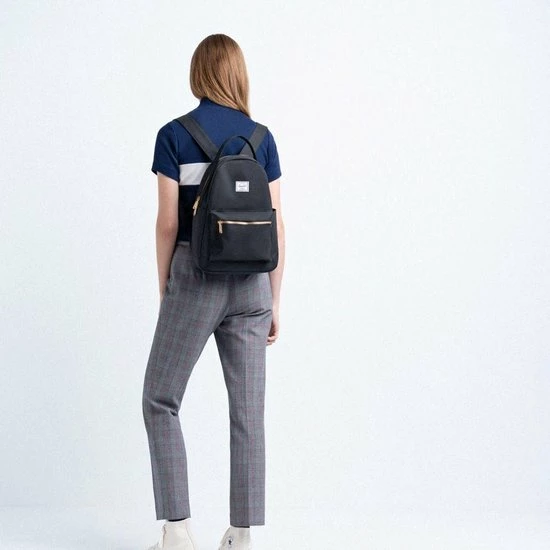 Beste Verkoop ???? Herschel Nova Mid-Volume - Black / Vrouwelijke Rugzak Met Dubbele Handvaten; Met 18L Opbergruimte En Intern Opbervak / Met Levenslange Fabrieksgarantie / Limited Lifetime Warranty / Zwart ???? 9 Beste Verkoop ???? Herschel Nova Mid-Volume - Black / Vrouwelijke Rugzak Met Dubbele Handvaten; Met 18L Opbergruimte En Intern Opbervak / Met Levenslange Fabrieksgarantie / Limited Lifetime Warranty / Zwart ???? - Afbeelding 7