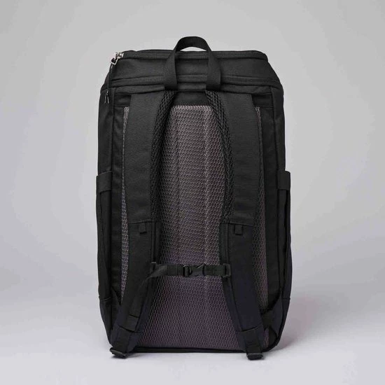 Gloednieuw ???? Sandqvist Sune Black Rugzak SQA1967 Zwart 27L Duurzaam 16 Inch Laptop ???? 5 Gloednieuw ???? Sandqvist Sune Black Rugzak SQA1967 Zwart 27L Duurzaam 16 Inch Laptop ???? - Afbeelding 3