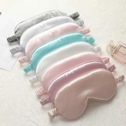 Flash-uitverkoop ???? Merkloos Premium Zacht Zijden Slaapmasker - Verduisterend - Goud - Verkrijgbaar In Veel Verschillende Kleuren ✔️ 8 Flash-uitverkoop ???? Merkloos Premium Zacht Zijden Slaapmasker - Verduisterend - Goud - Verkrijgbaar In Veel Verschillende Kleuren ✔️ -Samsonite Winkel 550x553 9