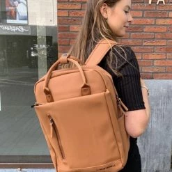 Uitgang ???? New Rebels® Harper - Rugtas - Bruin - Waterbestendig - 13.313121087 - 9L - 28x8x38cm - Rugzak / ???? Backpack ???? 33 Uitgang ???? New Rebels® Harper - Rugtas - Bruin - Waterbestendig - 13.313121087 - 9L - 28x8x38cm - Rugzak / ???? Backpack ???? -Samsonite Winkel 550x773 2